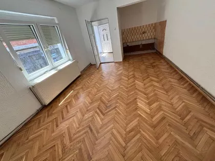 Nikole Colovića 55 | 4zida.rs