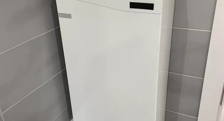 Poslovna zgrada | 4zida