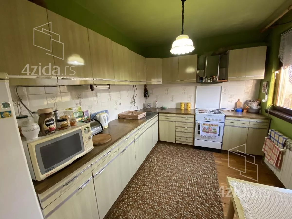 Kuća | 4zida