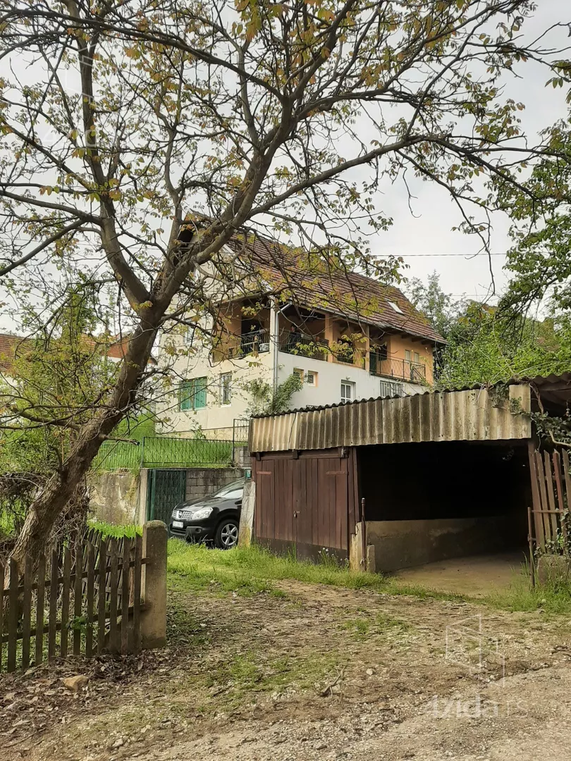 3-etažna kuća | 4zida