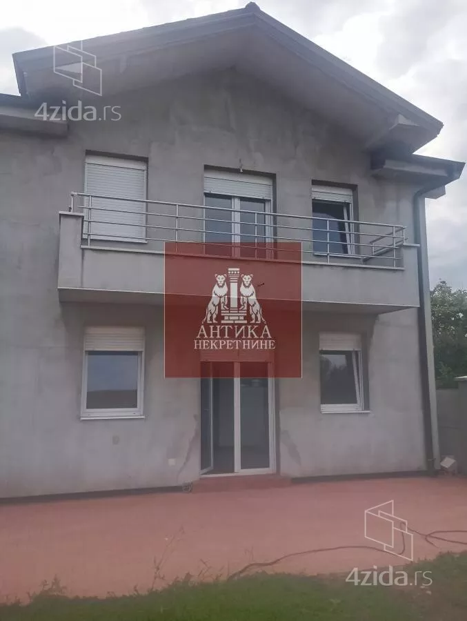 Kuća | 4zida