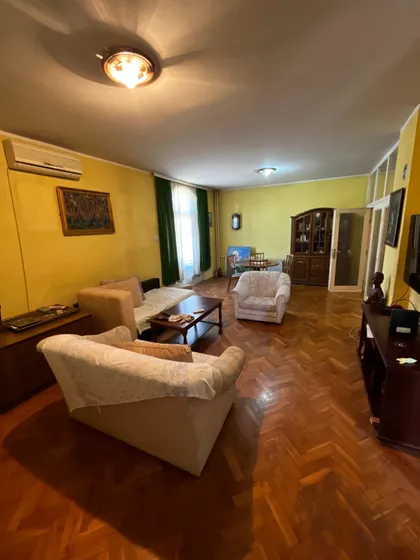 Trijangla | 4zida.rs