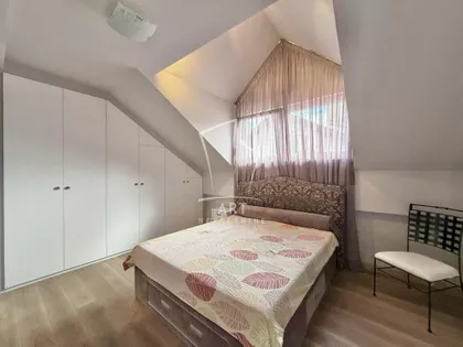 Žanke Stokić | 4zida.rs