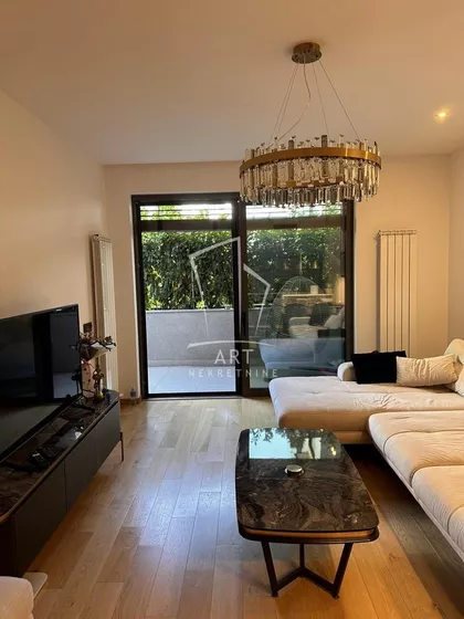 Venizelosova | 4zida.rs