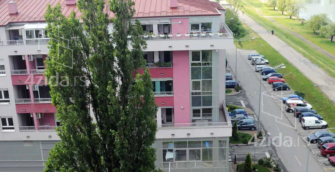 Dvoiposoban stan | 4zida