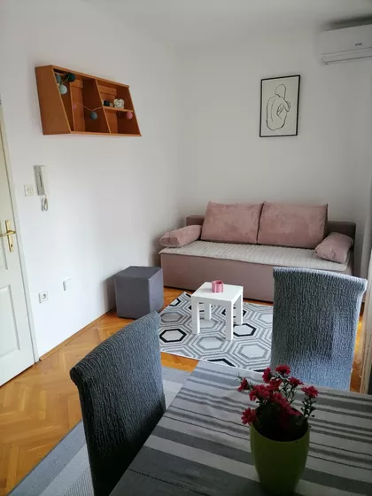 Žitni Trg 4 | 4zida.rs