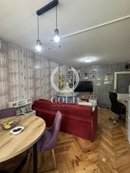 Stevana Divnina Babe | 4zida.rs