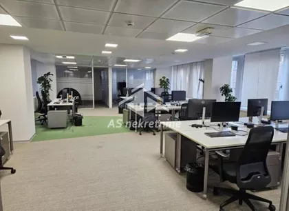 Trg Republike | 4zida.rs