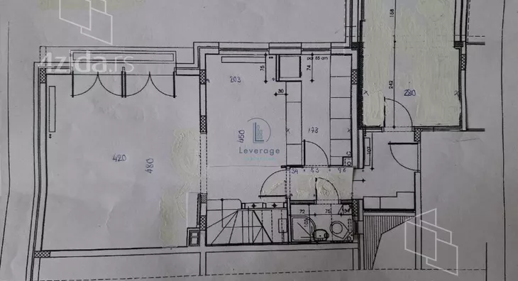 Četvoroiposoban stan | 4zida