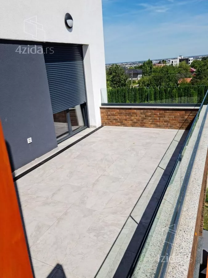 Kuća | 4zida