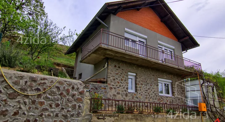 Kuća | 4zida