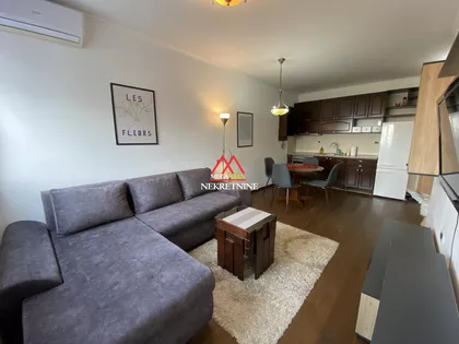 Olge Petrov | 4zida.rs