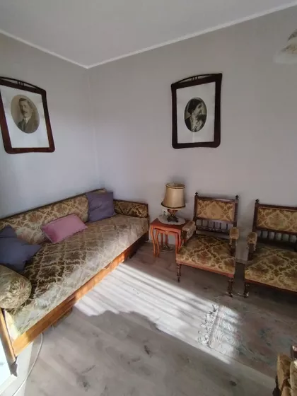 Ustanička | 4zida.rs