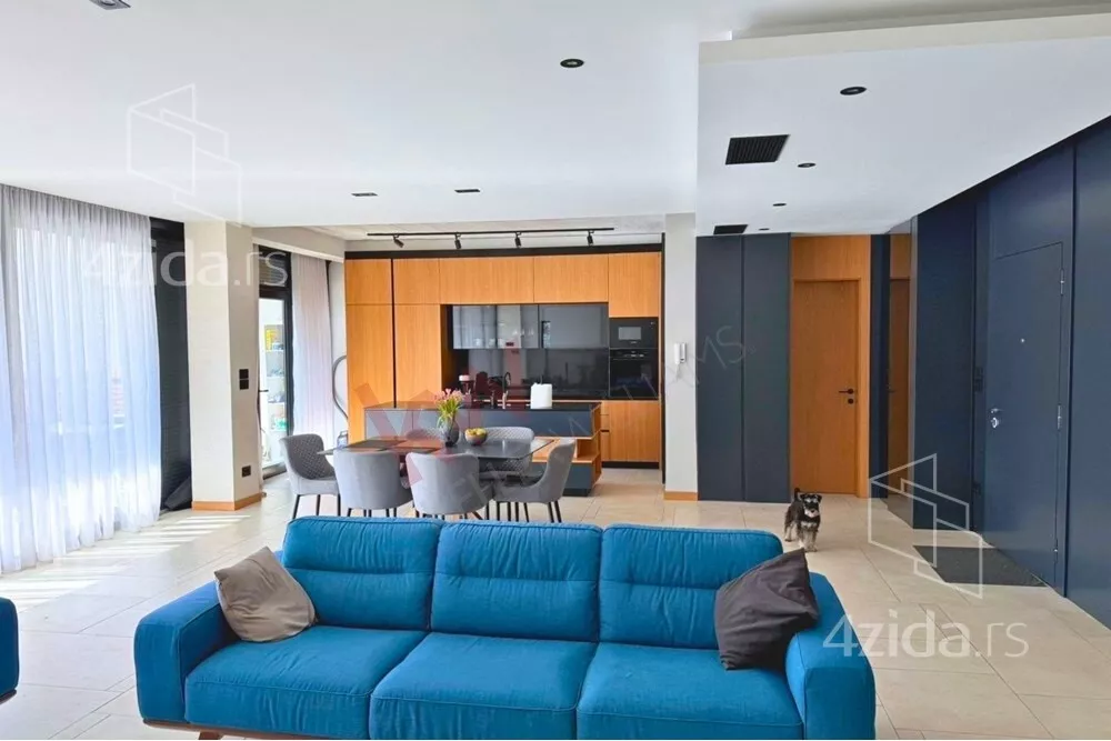 Petosoban stan | 4zida