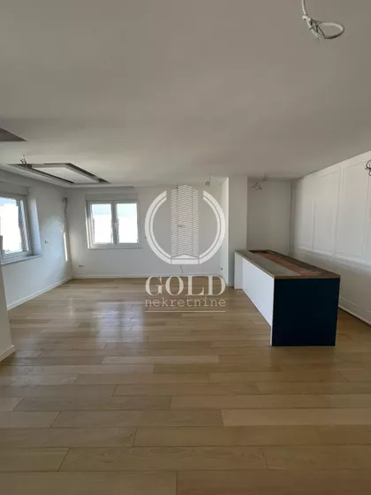 Aranj Janoša | 4zida.rs