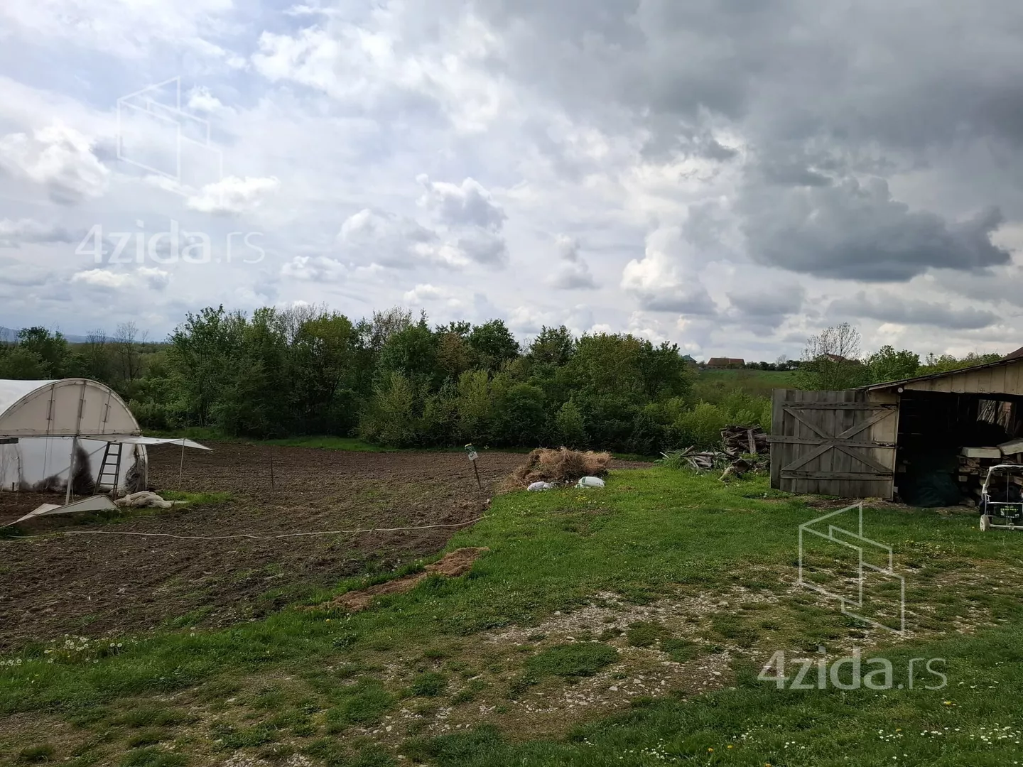Građevinsko zemljište | 4zida