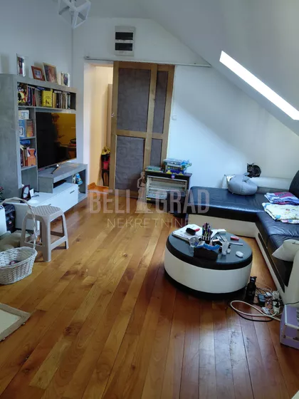 Cara Dušana | 4zida.rs