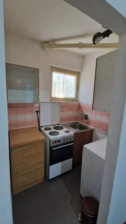 Svetog Rafaila Šišatovačkog 15 | 4zida.rs