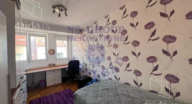 Četvoroiposoban stan | 4zida