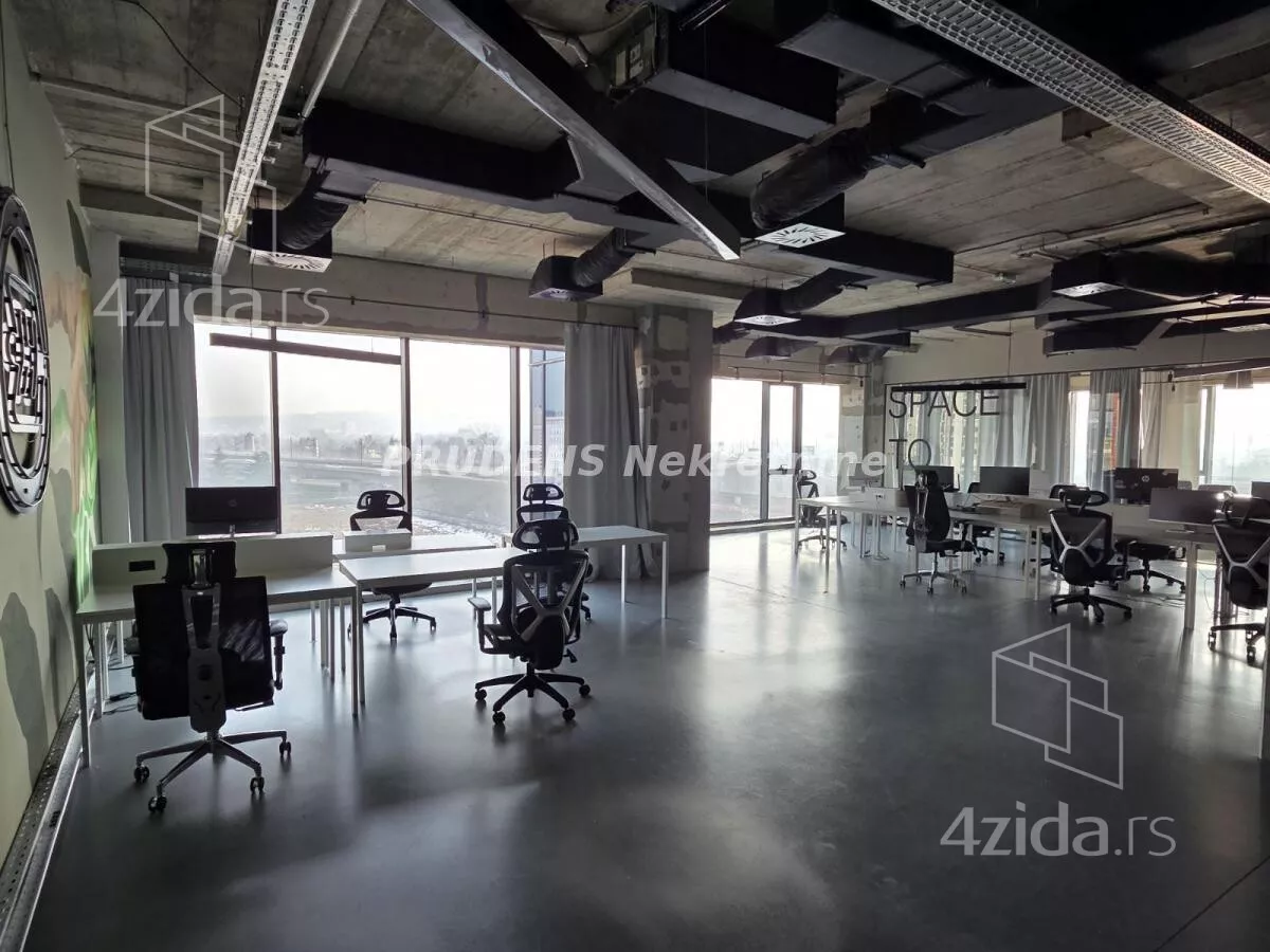 Poslovni prostor | 4zida