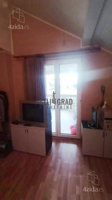 Stan – Beograd - Više