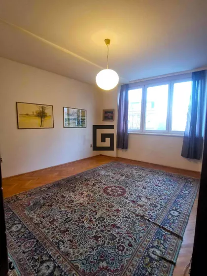 Svetomira Nikolajevića | 4zida.rs