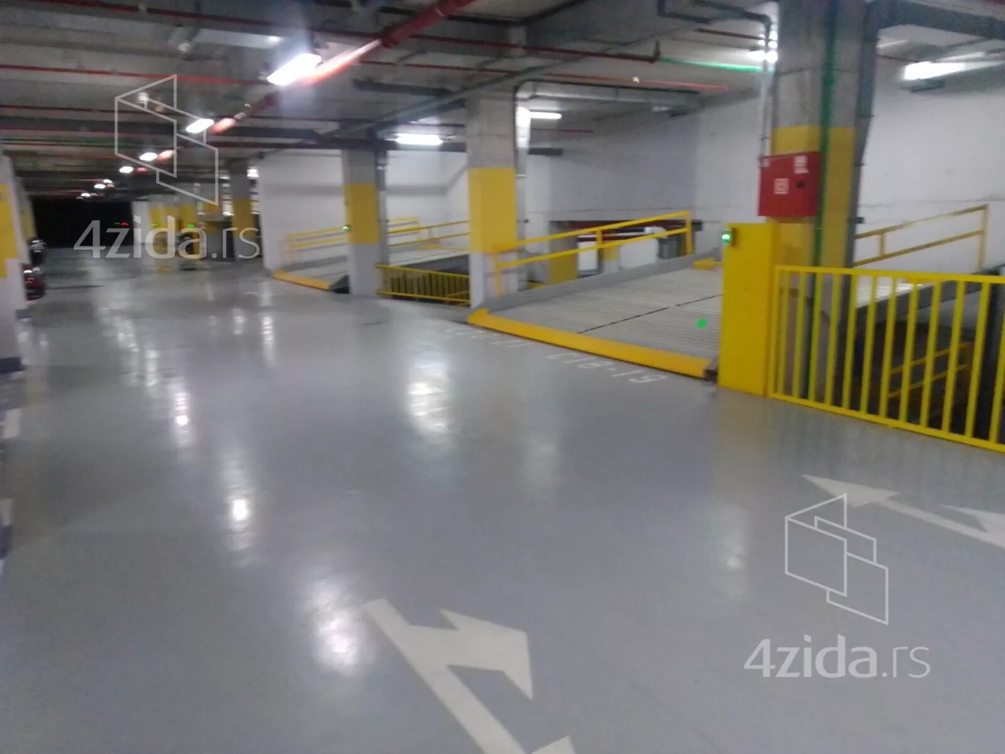Garaža | 4zida