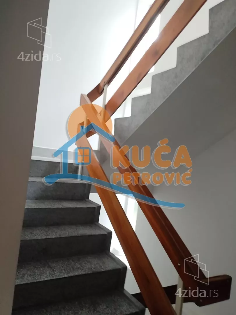 4-etažna kuća | 4zida