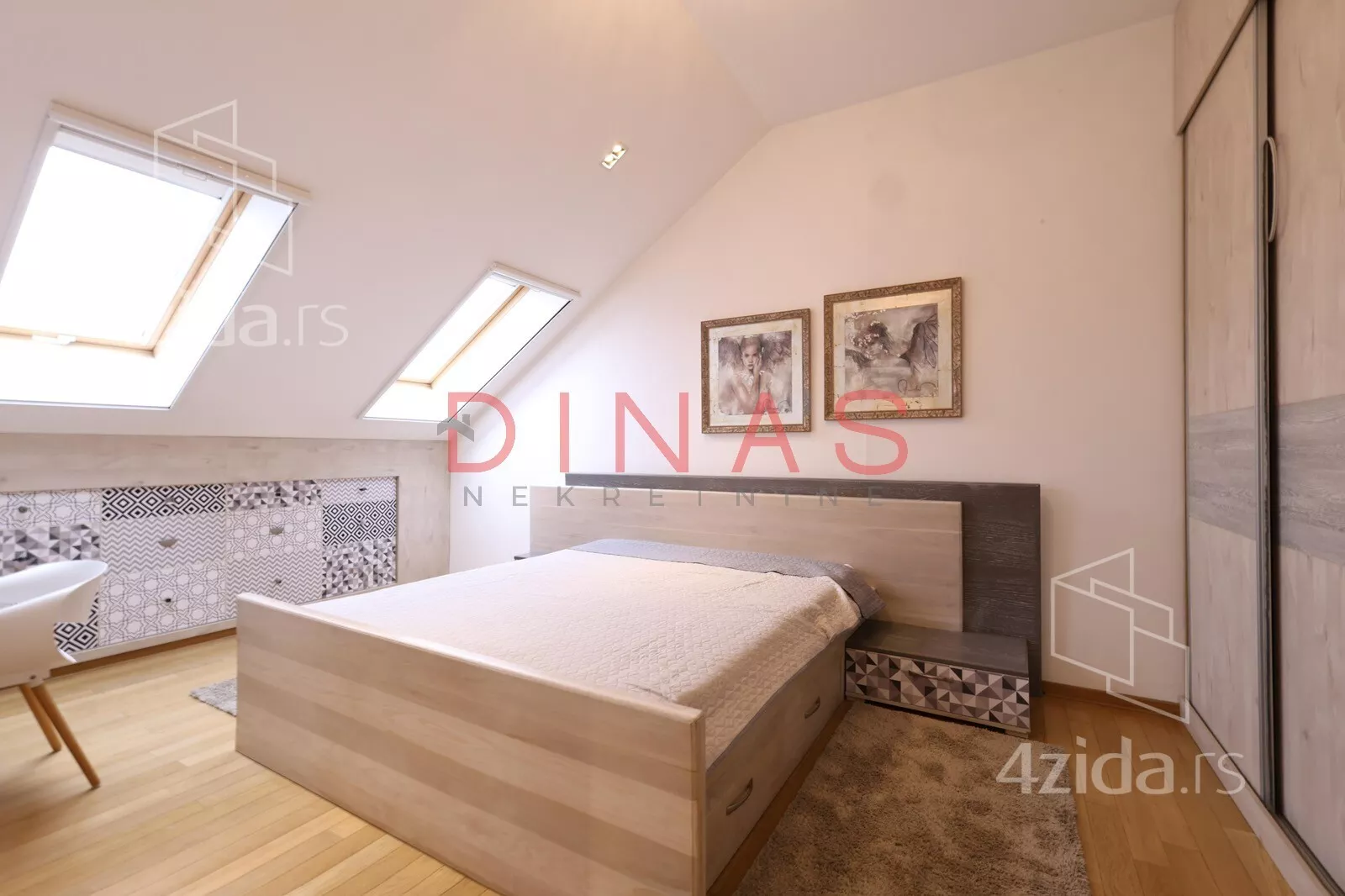 Petosoban stan | 4zida