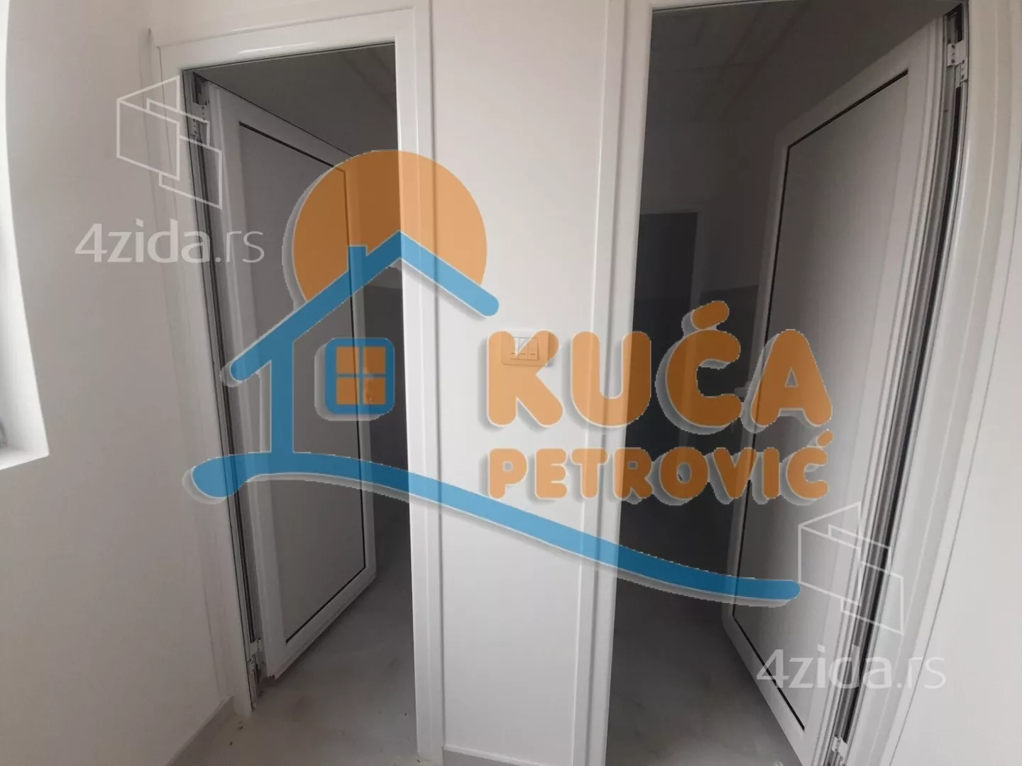 Lokal | 4zida