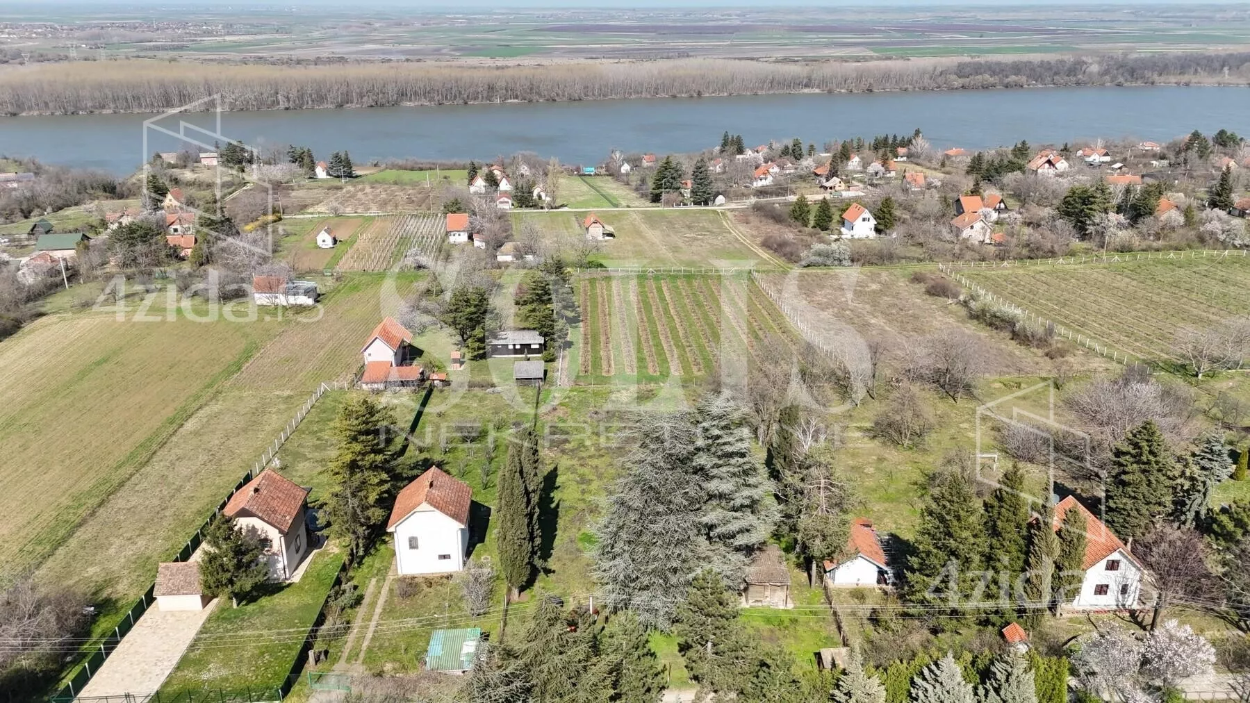 Građevinsko zemljište | 4zida