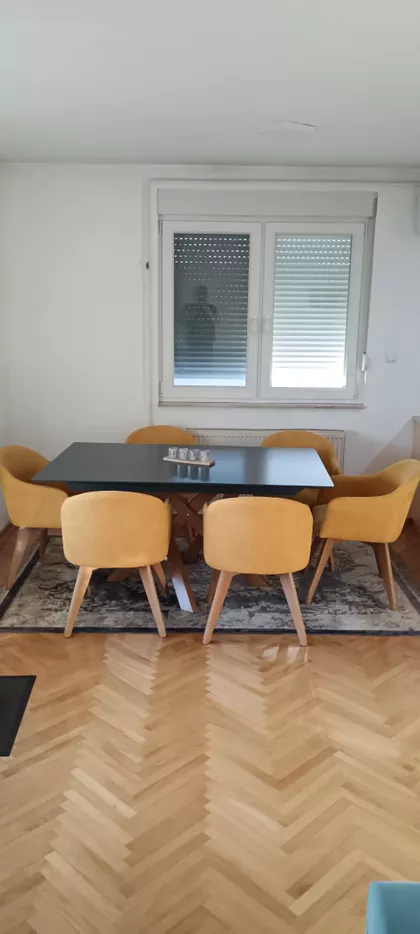 Vuka Karadžića 30 | 4zida.rs