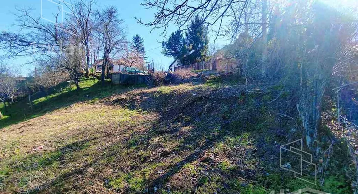 Plac | 4zida