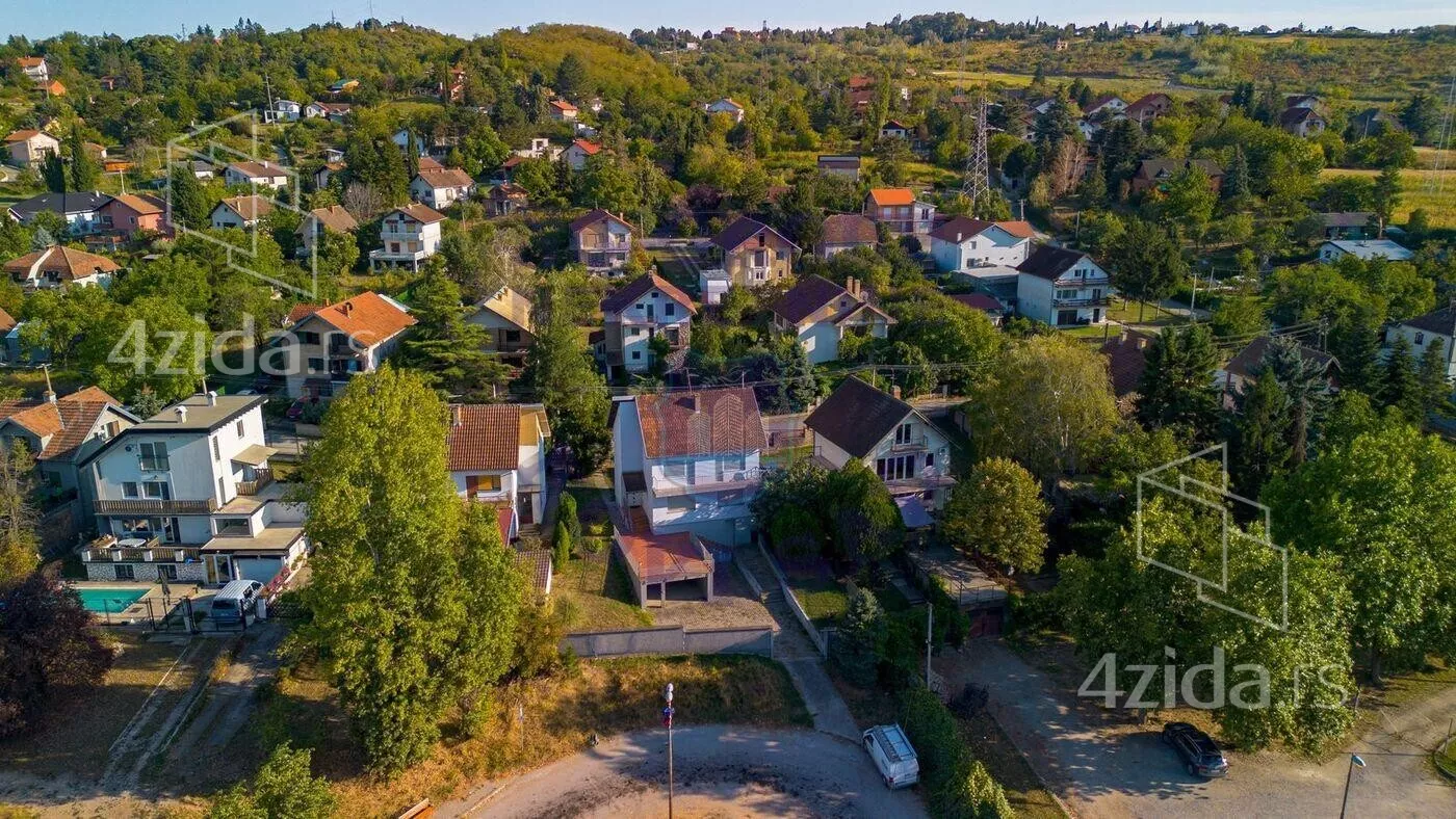 3-etažna kuća | 4zida