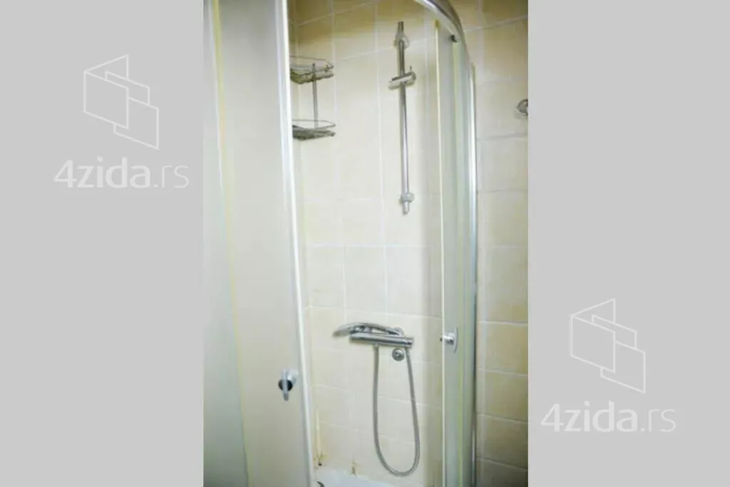 4-etažna kuća | 4zida