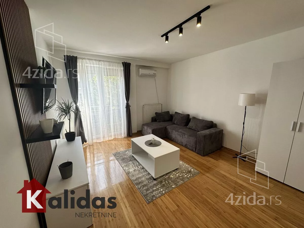 Garsonjera | 4zida