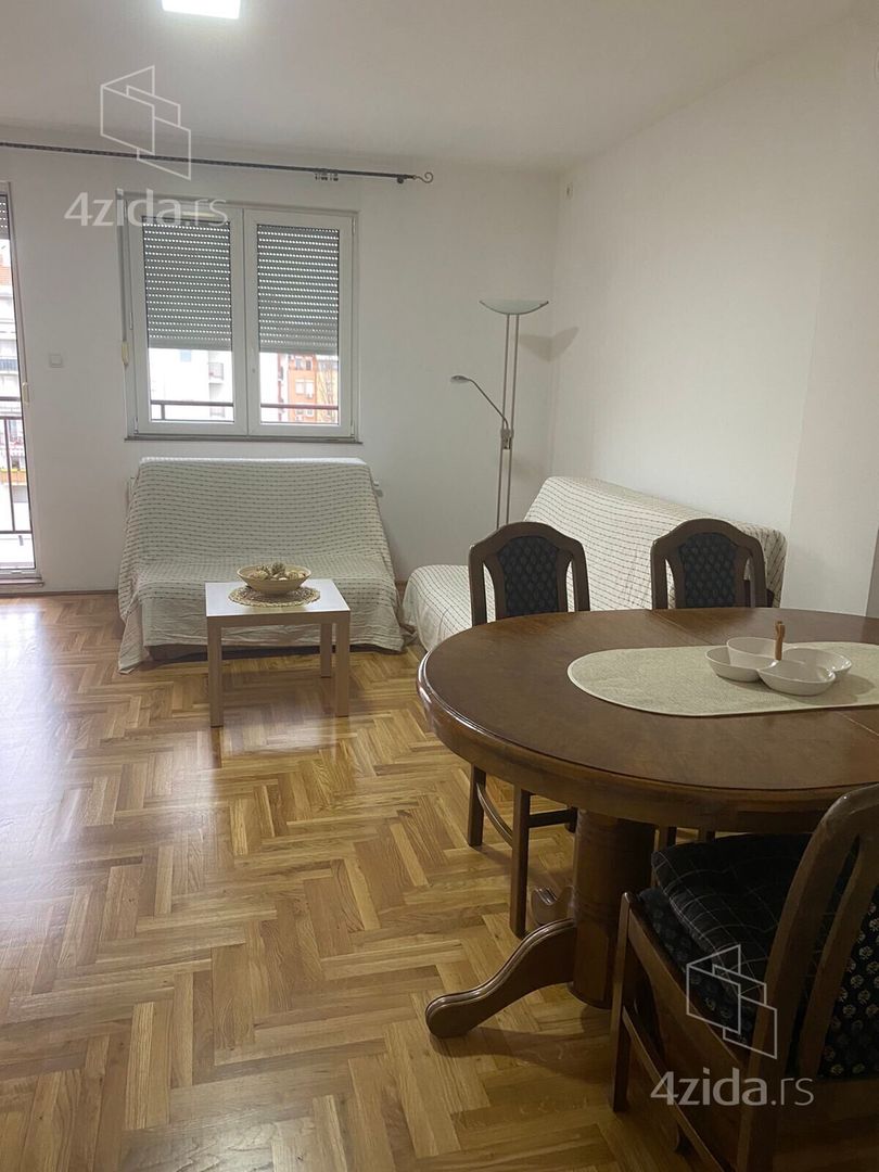 Apartment in Novi Sad, Nova Detelinara, MZ Detelinara - Više