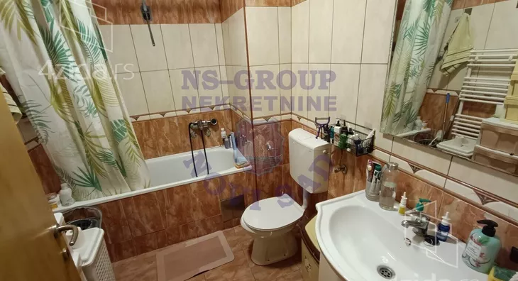 Petosoban stan | 4zida