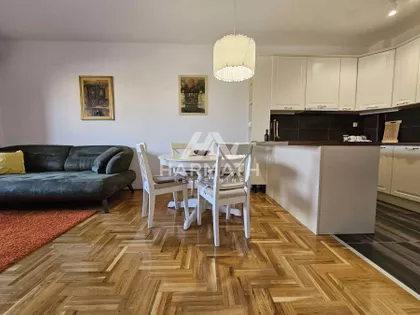 Šolohova br. 20 | 4zida.rs