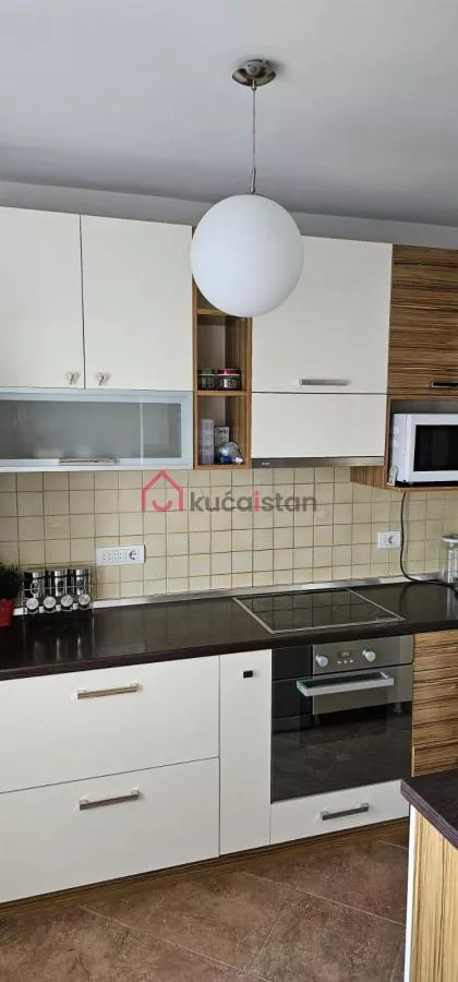 Crveni Krst Vračar | 4zida.rs