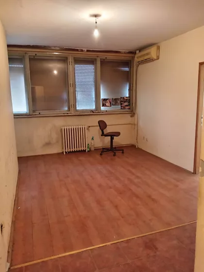 Bulevar Maršala Tolbuhina 33 | 4zida.rs