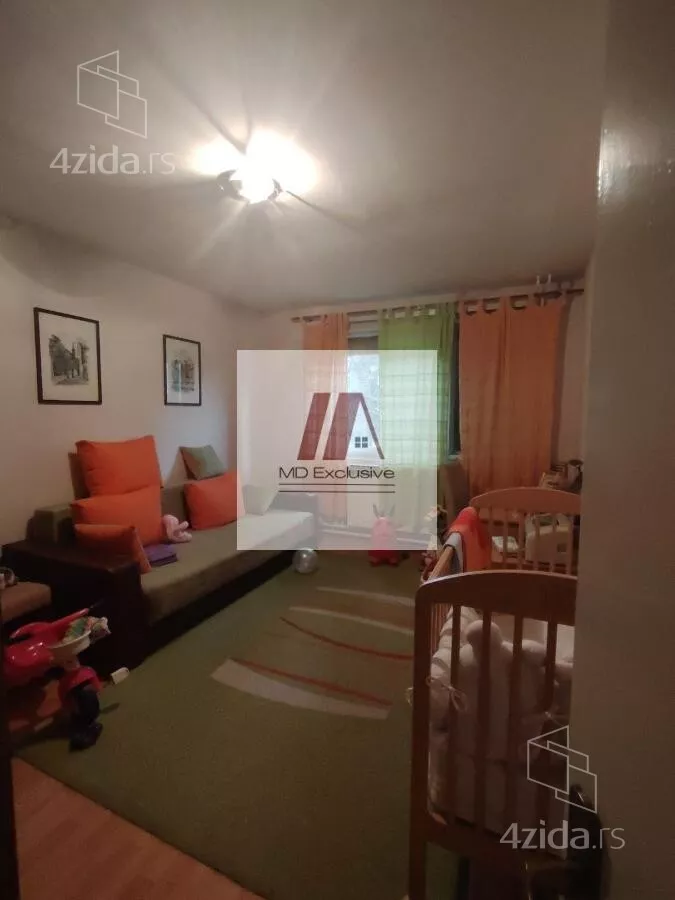 Petosoban stan | 4zida