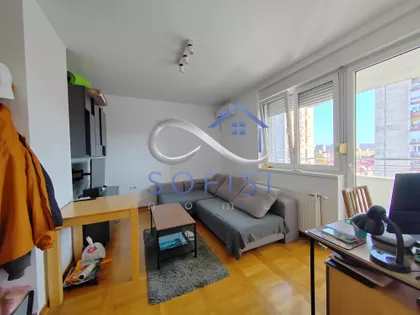 Bulevar Cara Lazara | 4zida.rs