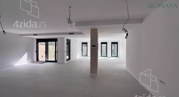 Poslovni prostor | 4zida