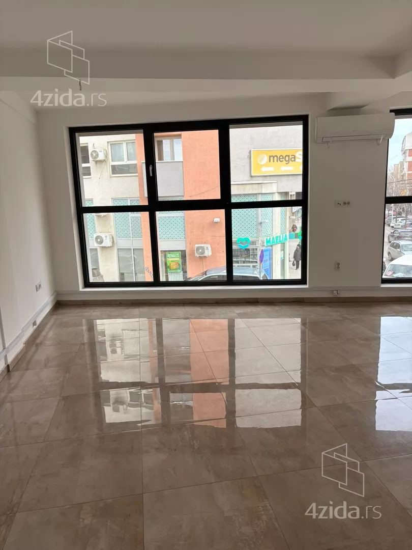 Poslovni prostor | 4zida