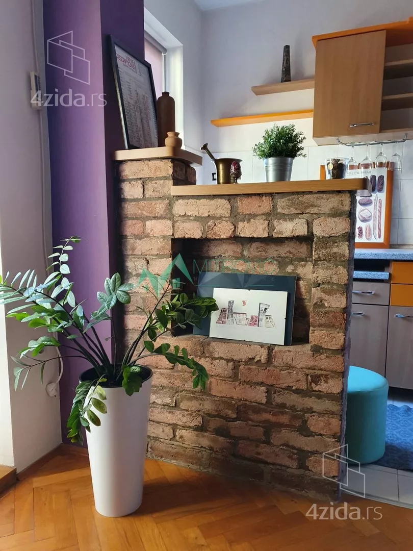 Garsonjera | 4zida