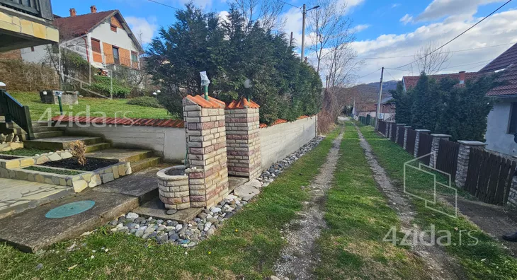 2-etažna kuća | 4zida