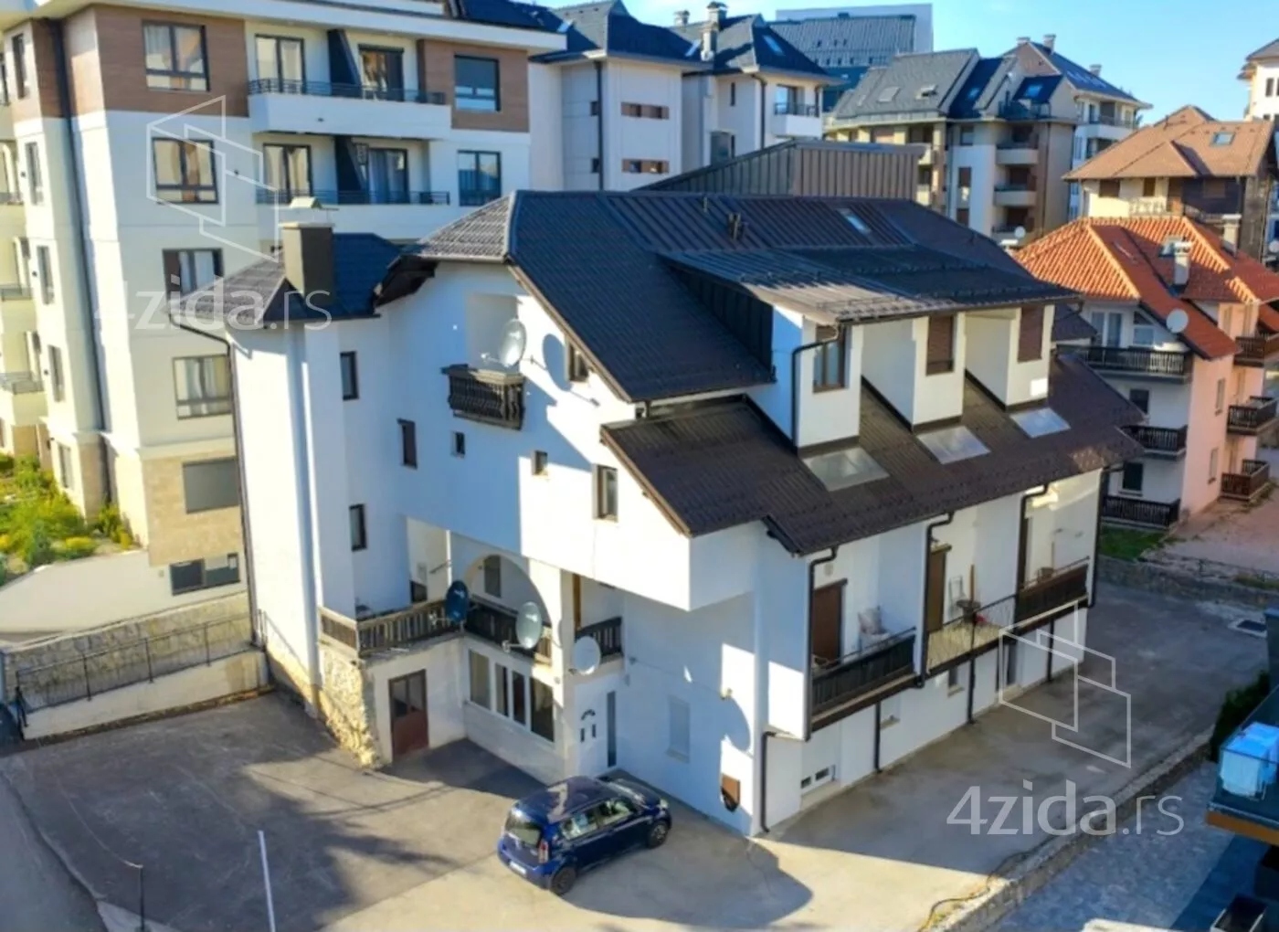 Šestosoban stan | 4zida