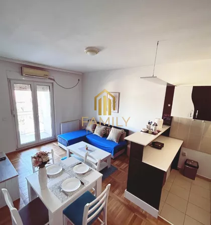 Heroja Pinkija | 4zida.rs