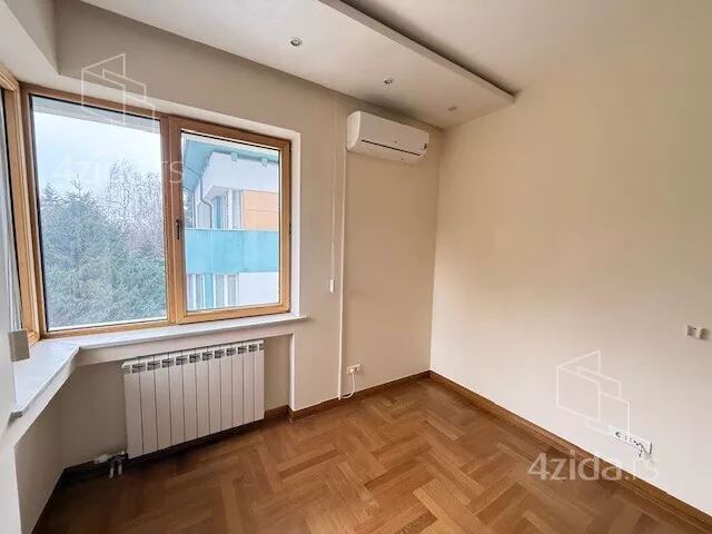 Šestosoban stan | 4zida